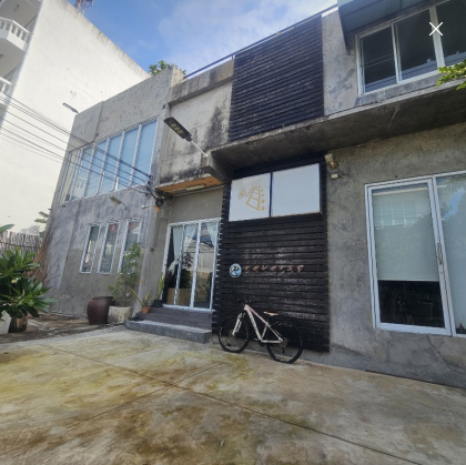 ให้เช่า Home Studio 2 ชั้น + ดาดฟ้า ขนาด 101 ตร.ว. 398 ตรม. ถนนสุขุมวิท 101-1 ซอยวชิรธรรมสาธิต51 