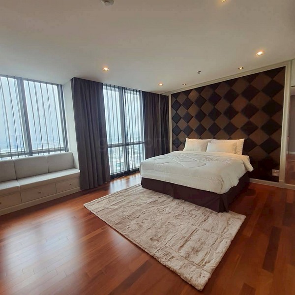 ให้เช่า Penthouse หรู The Four Wings Residence ห้องมุมสุด พื้นที่มากกว่า 300 ตรม ห้องพร้อมเข้าอยู่ เฟอร์นิเจอร์ครบ - ghd000612R