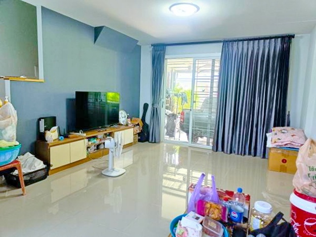 สไตล์โมเดิร์น สุขาภิบาล5 สายไหม ตลาดลาดสวาย 1.1 กม.ทาวน์โฮม 2 ชั้น 3 นอน 2 น้ำ รร.เตรียมบัณฑิต 2.6 กม. แหล่งชุมชน ช้อปปิ้ง 