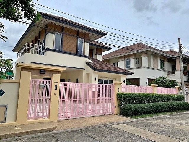 ให้เช่าบ้านโครงการ สิทธารมย์ รีเจ้นท์ ลาดพร้าว101 ซอยโพธิ์แก้ว 3 ใกล้วัดบึงทองหลาง พร้อมอยู่ 