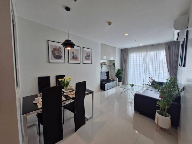 The Bloom Sukhumvit 71 spacious safe clean 18th floor BTS Phra Khanong