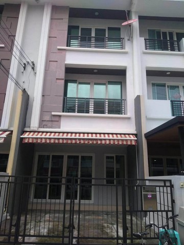 ให้เช่าทาวโฮม ซอยประดิษฐ์มนูธรรม3 ย่านเลียบด่วน  โครงการบ้านกลางเมือง s sense พระรามเก้าลาดพร้าว 