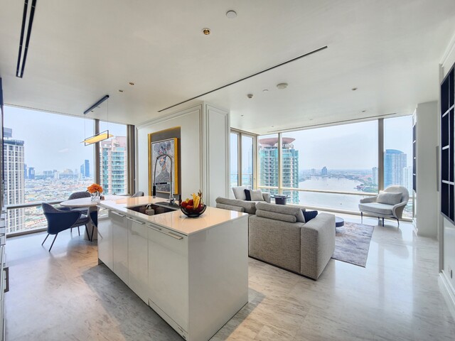 Five-Star Lifestyle by the River - 2BR at Four Seasons near BTS Saphan Taksin