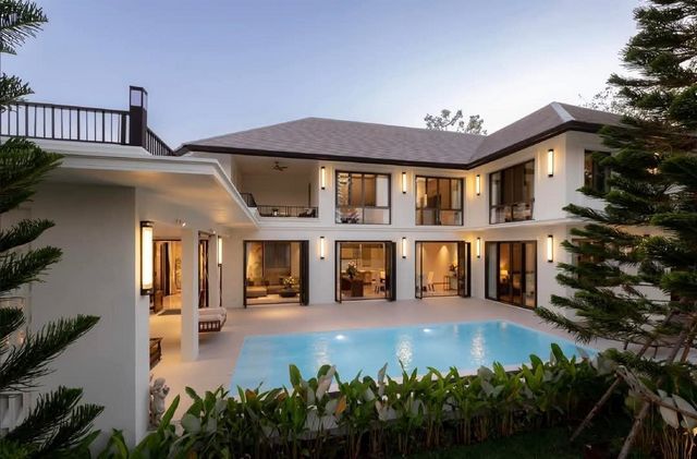 โซนหนองผึ้ง #สารภี #บ้านพูลวิลล่าหรู 29,980,000 บาท 197.7 ตรว. บ้านสร้างใหม่ สวย น่าอยู่ เรียบหรู เงียบสงบ ร่มรื่น ใกล้เมือง เดินทางสะดวก
