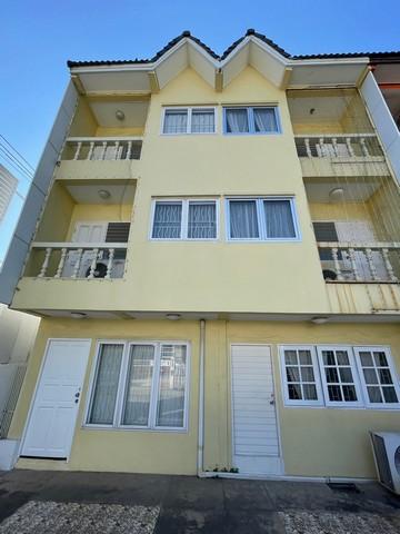PL25003ให้เช่าทาวน์โฮม2คูหา300 ตร.ม.3ชั้นย่านประเสริฐมนูญกิจ เกษตร ลาดปลาเค้า เหมาะทำโฮมออฟฟิศ สตูดิโอ ใกล้ม.เกษตร , BTSม.เกษตร , BTSบางบัว