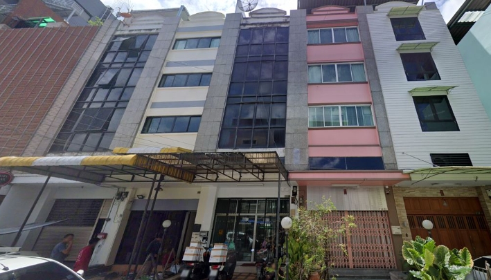 ให้เช่าทาวน์โฮม 4.5 ชั้น สุชุมวิท 36 ใกล้ BTSทองหล่อ