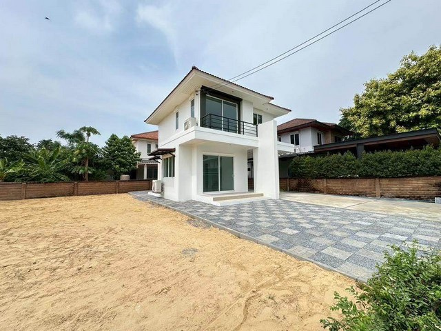 P590 ขายบ้านเดี่ยว 2 ชั้น หมู่บ้าน ฮาบิเทีย ปัญญาอินทรา 1 Habitia Panyaintra ถนนปัญญาอินทรา