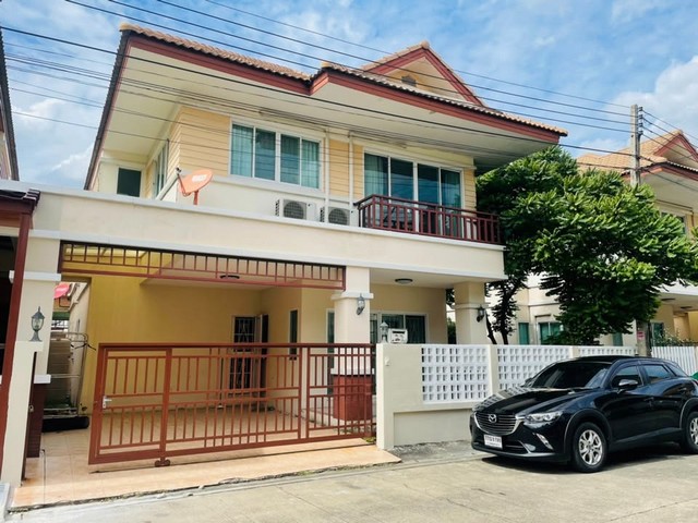  ให้เช่าบ้านนันท์นรินทร์ นาวง-ดอนเมือง 3 ห้องนอน  3 ห้องน้ำ ห้องนั้งเล่น 1  แอร 4 ที่จอดรถ 2 คัน 